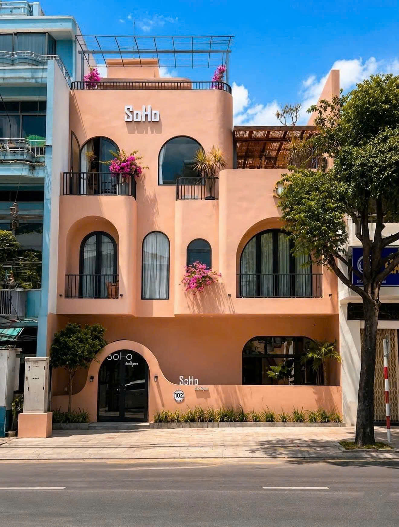 Mặt tiền SoHo Boutique Hotel tại 102 Lê Trung Đình, trung tâm TP. Quảng Ngãi